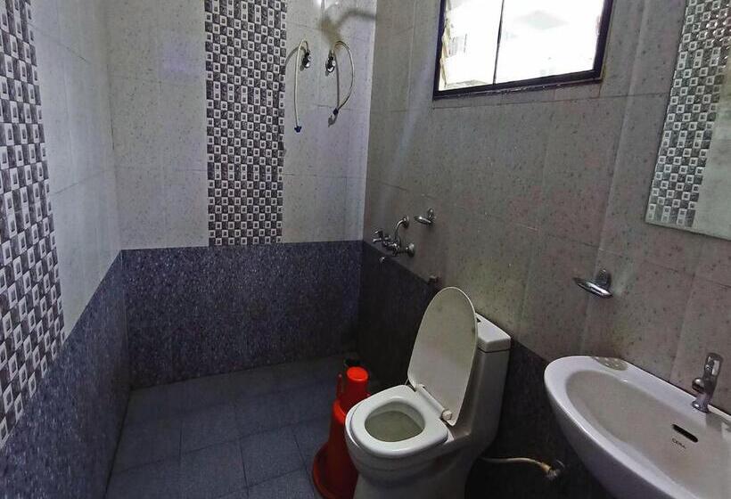 Номер Deluxe, Staymaker Shubhodaya Lodge