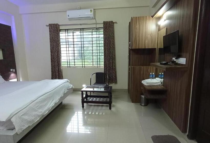 Номер Deluxe, Staymaker Shubhodaya Lodge