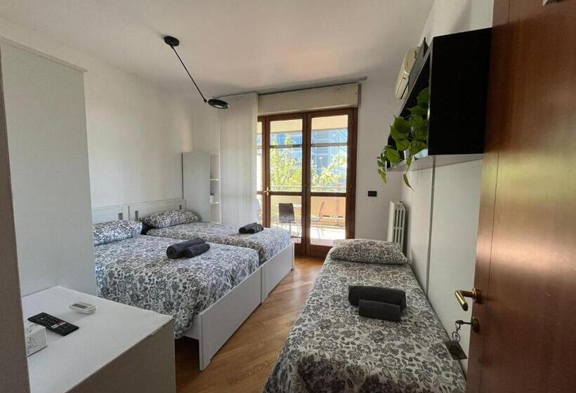 اتاق استاندارد با تراس, Bedandbreakfast Eni Torri Lombarde San Donato Bbqueen