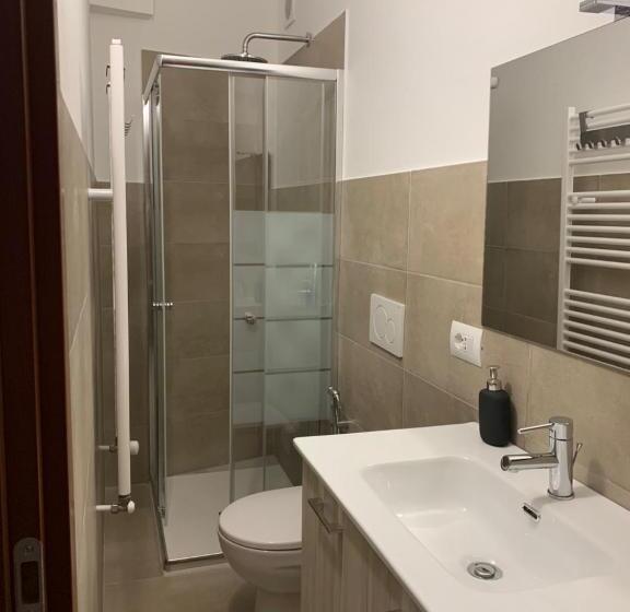 اتاق استاندارد چهار تخته, Bedandbreakfast Eni Torri Lombarde San Donato Bbqueen