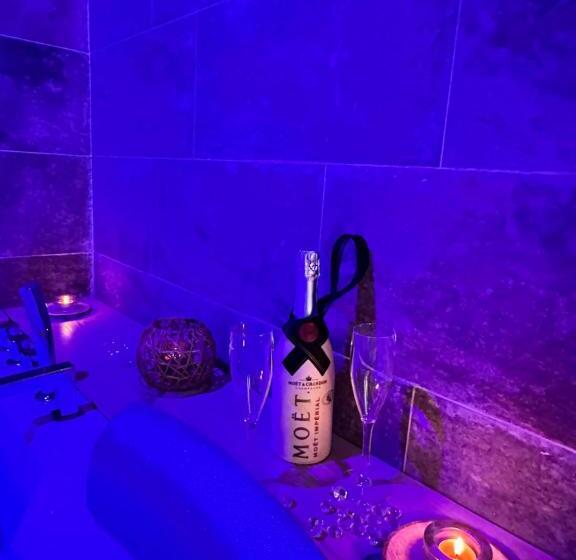 Люкс с гидромассажем, Residenza Riva Wellness Apartment Spa