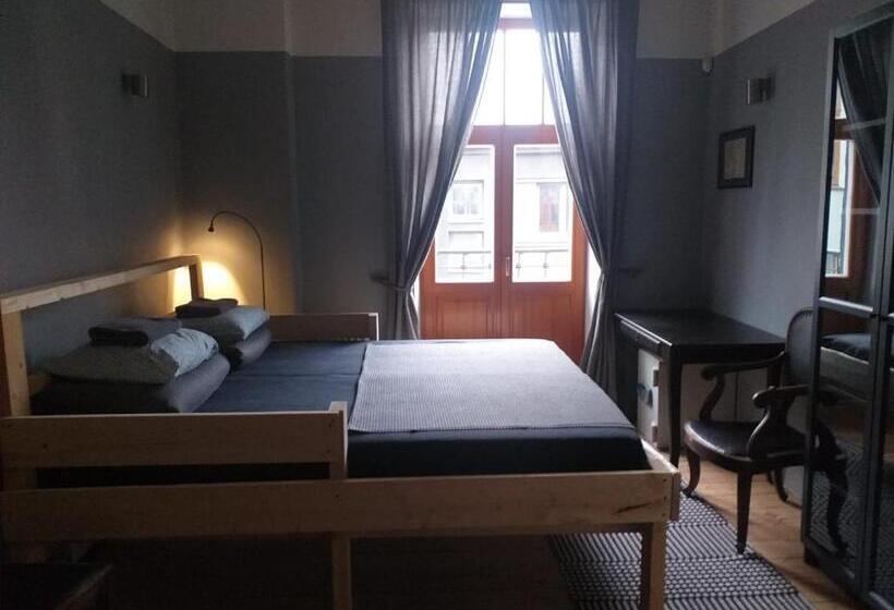 اتاق استاندارد با بالکن, Boutique Hostel Cesis X