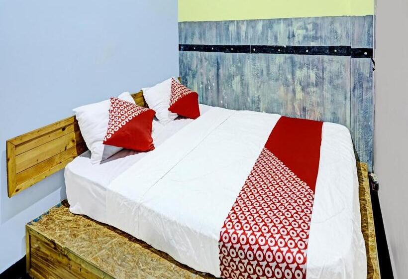 Стандартный Номер Кровать Кинг, Oyo 91363 Lia Stay Syariah