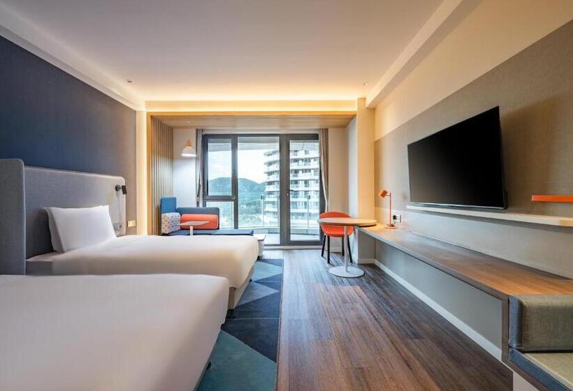 اتاق استاندارد با چشم‌انداز دریا, Holiday Inn Express Huludao Seaview By Ihg