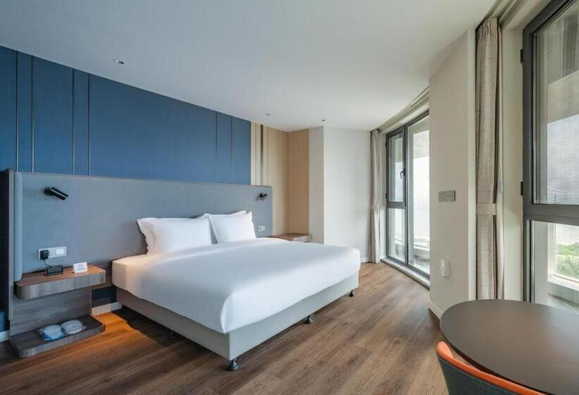 سوئیت با تخت بزرگ, Holiday Inn Express Huludao Seaview By Ihg