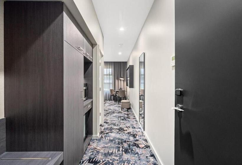 带大床的豪华间, Mercure Pakenham