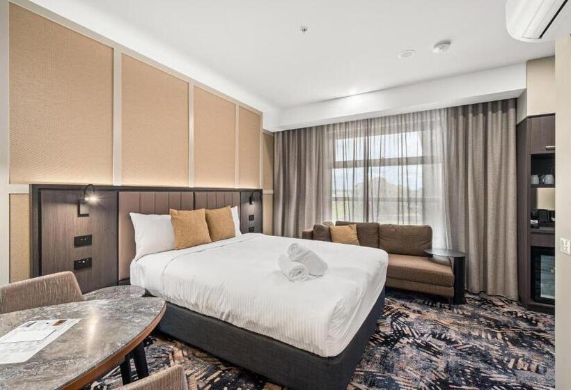 带大床的豪华间, Mercure Pakenham