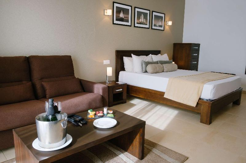 Habitación Deluxe, Melia Dunas Beach Resort & Spa   All Inclusive