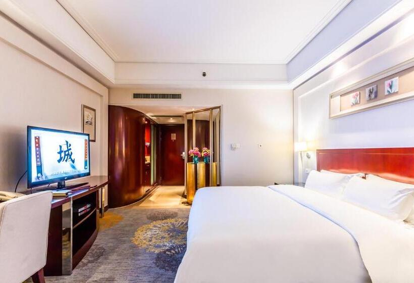Номер Superior Вид на Город, Plaza Hotel Yuyao