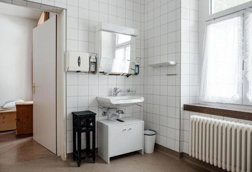 スタンダード４人部屋, Gruppenhaus Lindenhof Churwalden