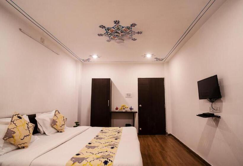 デラックスルーム, Tripli Hotels Arunoday Palace