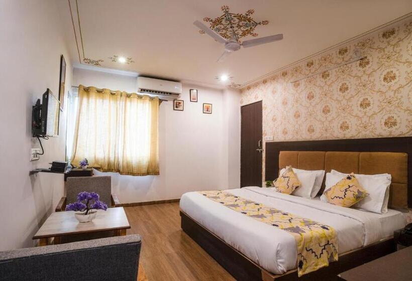 デラックスルーム, Tripli Hotels Arunoday Palace