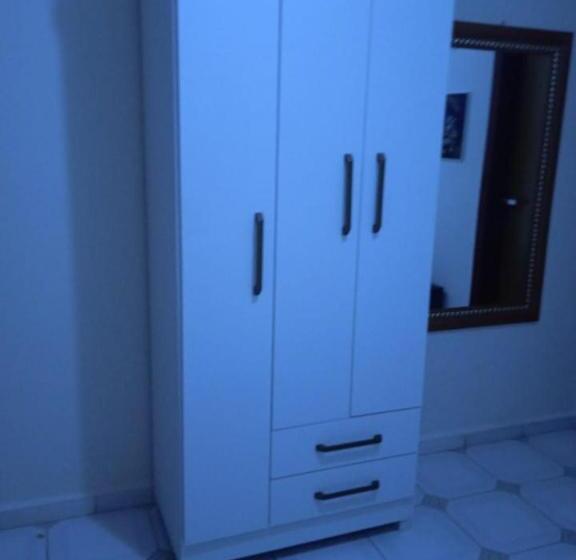 Quarto Individual Basic, Acomodações Anfitriã