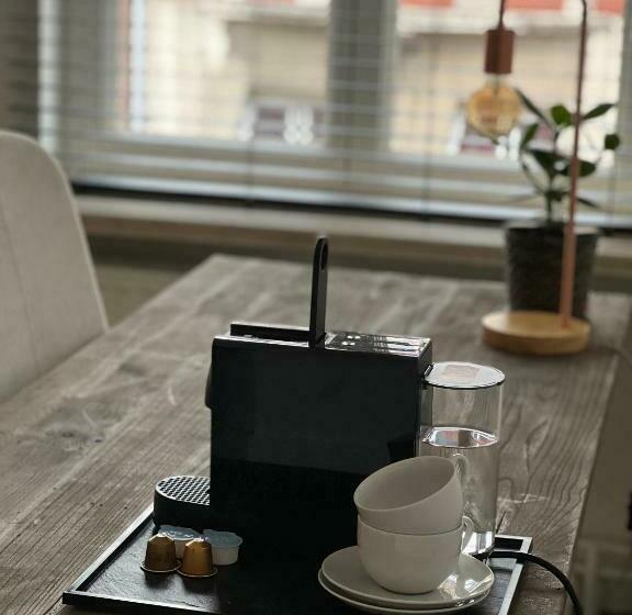 اتاق لوکس, Maison Georges