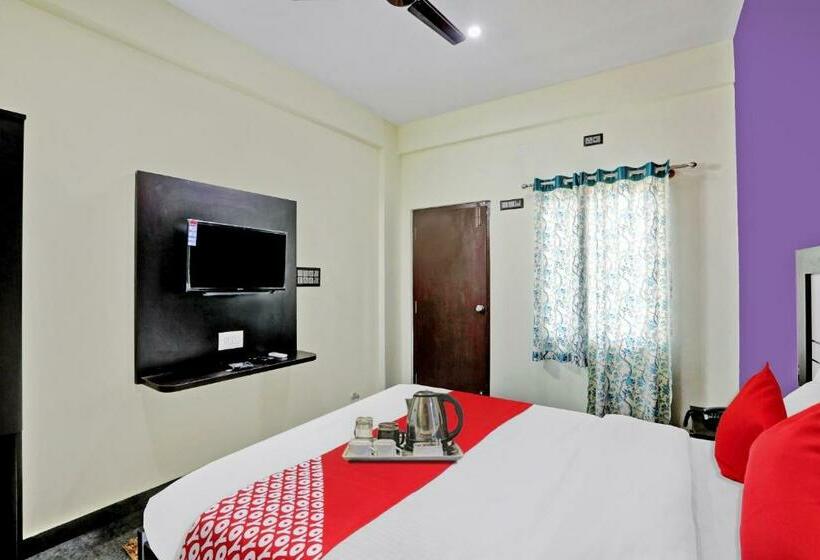 اتاق کلاسیک سه تخته, Flagship 93452 The Runway Inn Resort