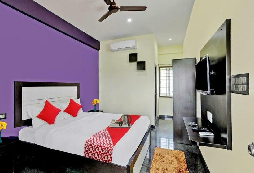 اتاق کلاسیک سه تخته, Flagship 93452 The Runway Inn Resort
