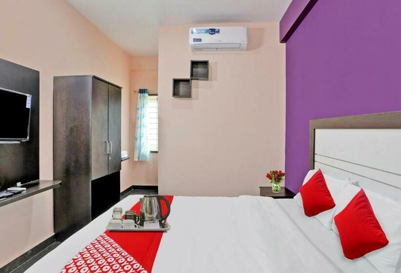 اتاق کلاسیک سه تخته, Flagship 93452 The Runway Inn Resort