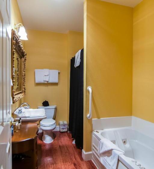 Номер Deluxe, The Campbell House Inn