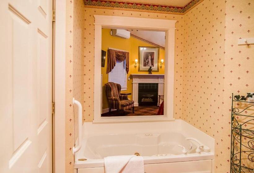 Номер Стандарт Кровать Кинг Адаптированный для Инвалидов, The Campbell House Inn