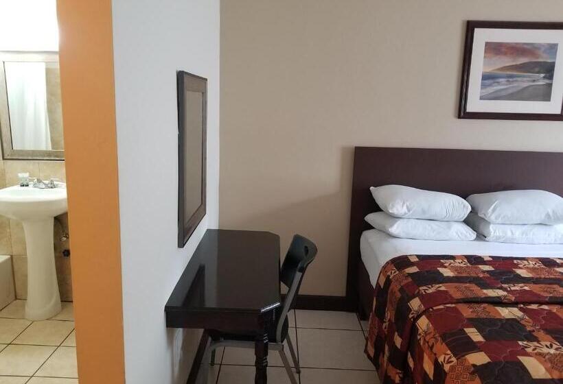 Номер Стандарт, Parkway Inn