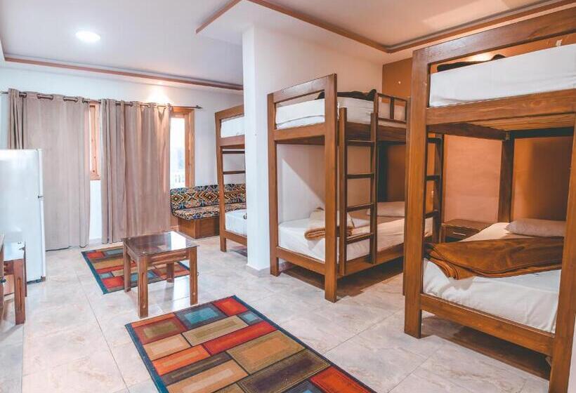 اتاق خانوادگی با چشم‌انداز جانبی دریا, Seaview Hotel Dahab