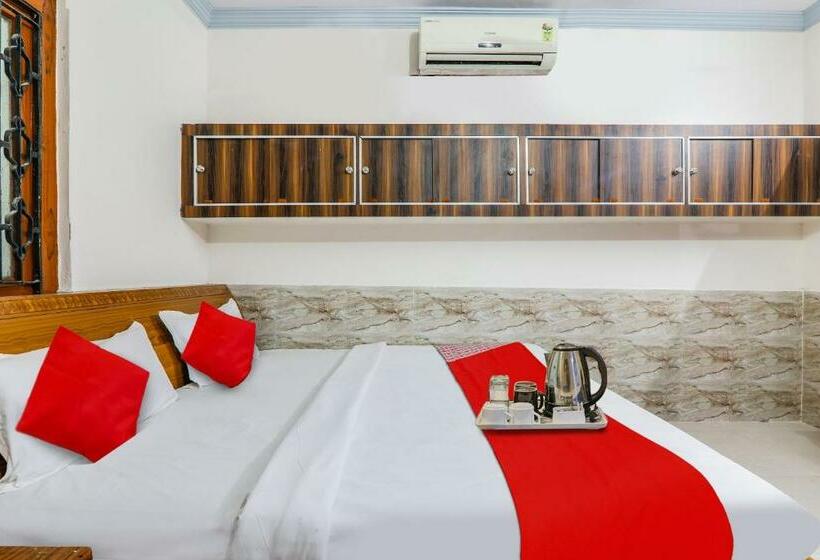 اتاق کلاسیک سه تخته, Flagship Hotel Venus