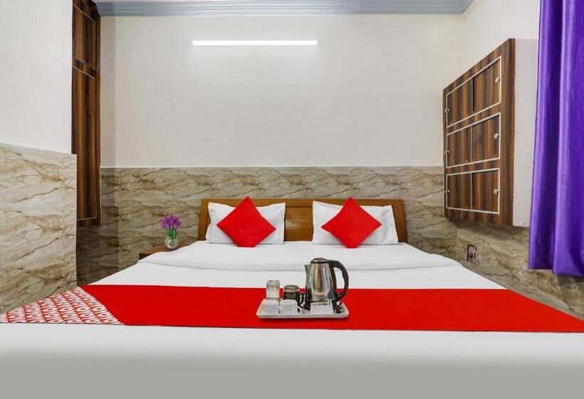 اتاق کلاسیک سه تخته, Flagship Hotel Venus