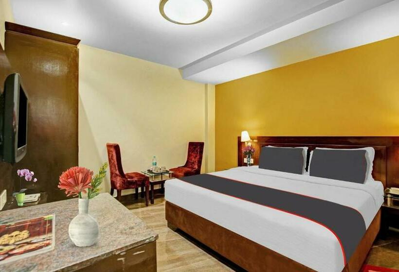 اتاق کلاسیک سه تخته, Collection O Hotel Royal Jihaan