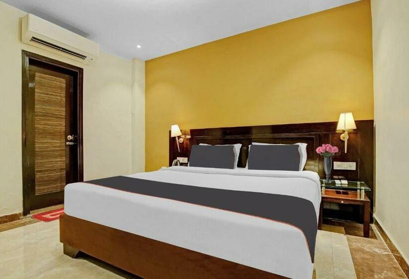 اتاق کلاسیک سه تخته, Collection O Hotel Royal Jihaan