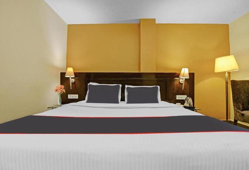 اتاق کلاسیک سه تخته, Collection O Hotel Royal Jihaan