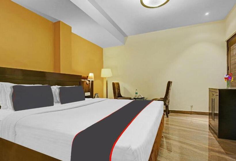 اتاق کلاسیک سه تخته, Collection O Hotel Royal Jihaan