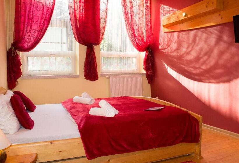 Номер Стандарт, Apartmány Renomal