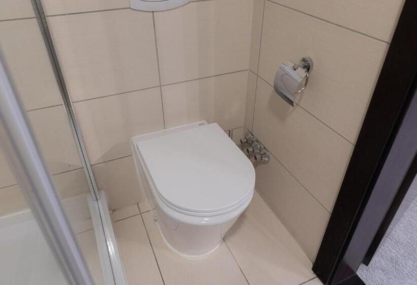 Номер Deluxe, Bazilika Alatt Panzió