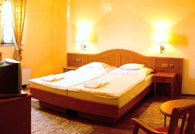 Четырехместный Номер Стандарт, Gastland M1 Hotel & Conference Center