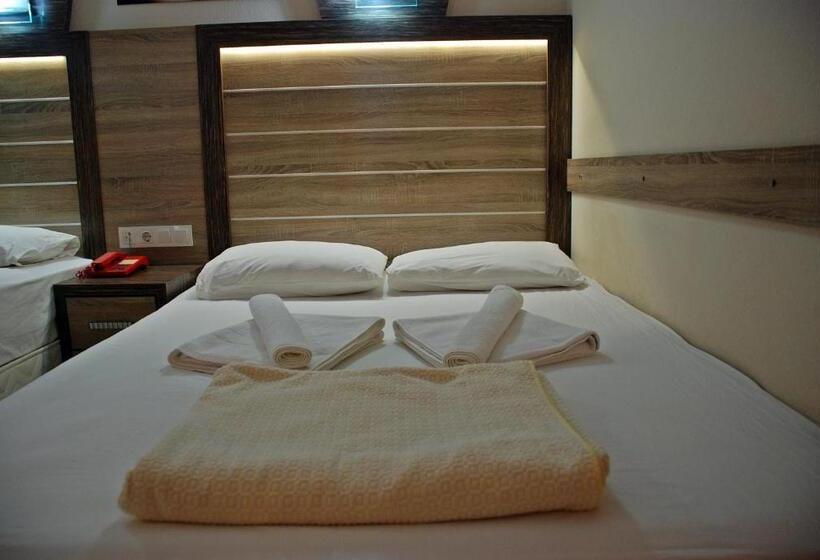 اتاق استاندارد سه نفره, Bülent Kocabaş Selinus Beach Club