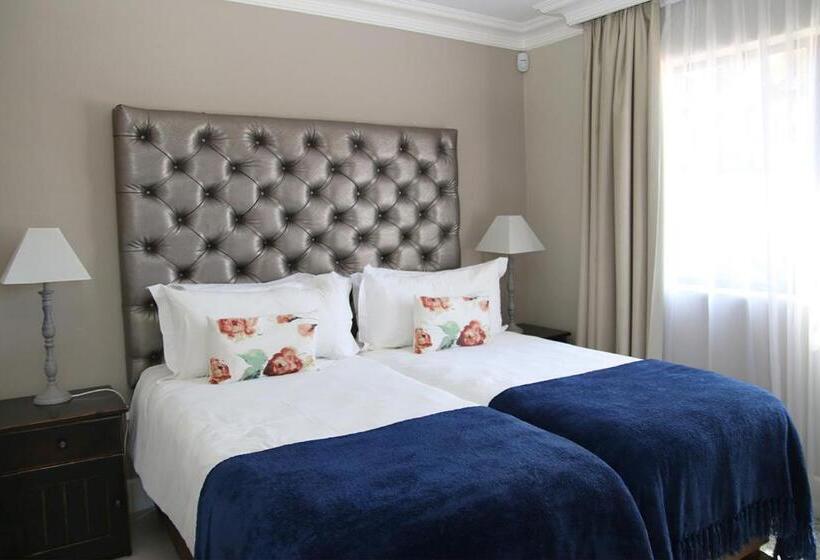 Люкс 2 Спальни, On The Beach Guesthouse Jeffreys Bay