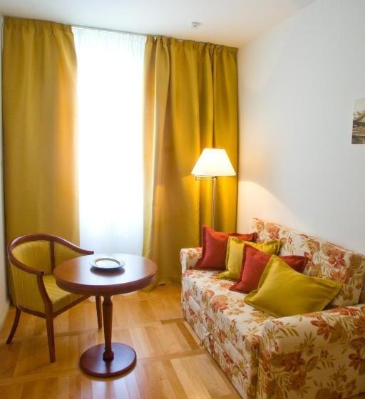 Полулюкс, Heritage Hotel Frankopan