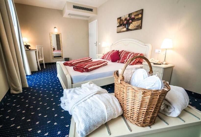 Quarto Estandar, Borgo Dei Poeti Romantik Wellness & Spa