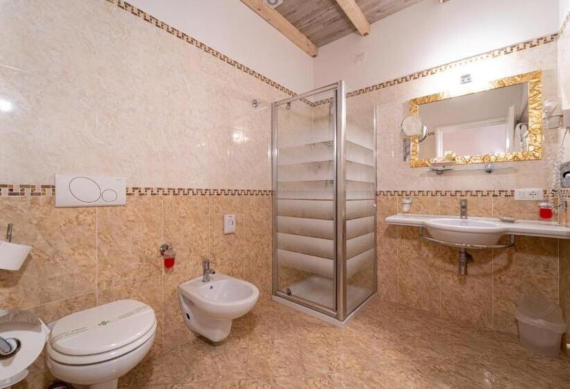 اتاق استاندارد در طبقه همکف, Borgo Dei Poeti Romantik Wellness & Spa