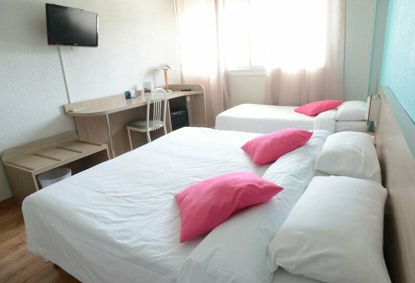 اتاق راحتی سه تخته, Cit Hotel Imperial