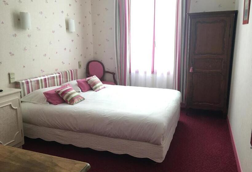Номер Стандарт, Hôtel Restaurant Le Grillon