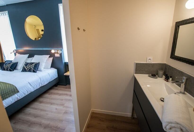 Номер Deluxe, Le C Boutique Hôtel