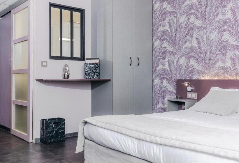 Номер Стандарт, Le Carré D Alethius Logis Hôtel Restaurant