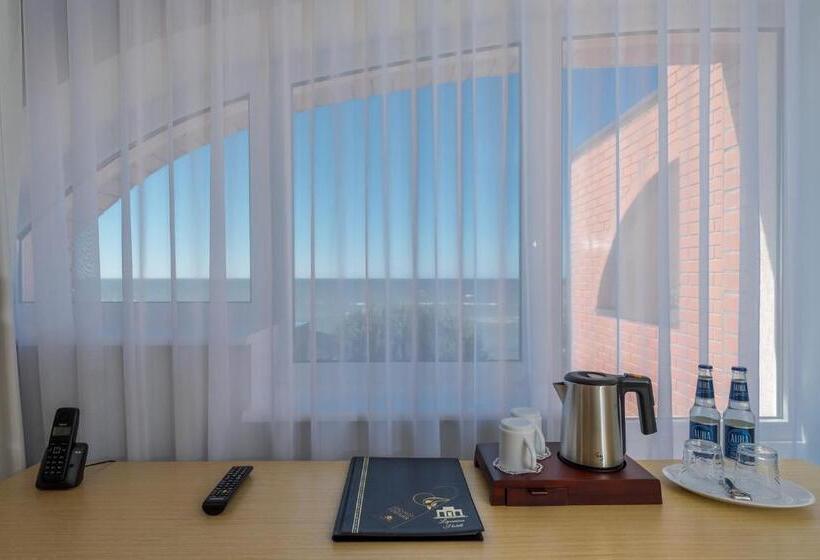سوئیت با وان آب گرم, Lepanina Hotell