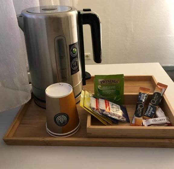 Номер Стандарт Трехместный, Savoie Hotel Aux Portes De Genève