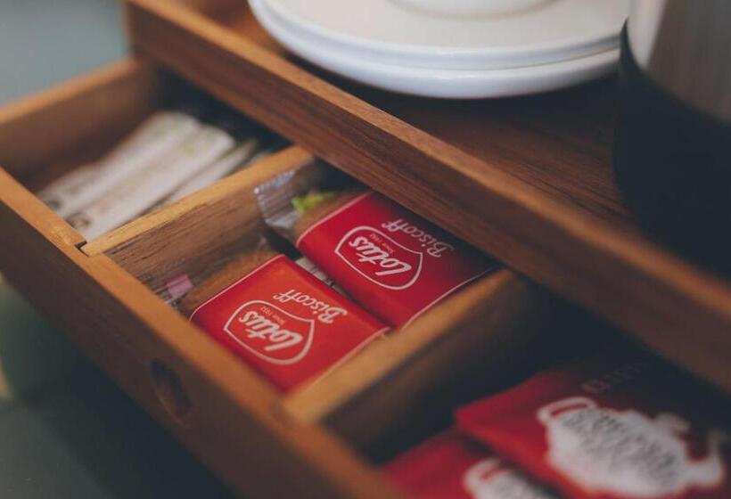 Номер Стандарт, Somerset House Boutique Hotel And Restaurant
