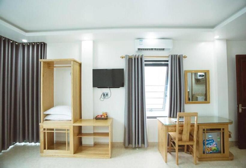 اتاق استاندارد با تخت بزرگ, Khách Sạn Tân Trang