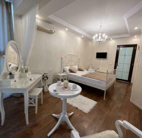 اتاق لوکس, Ami Residence Bucharest Airport,therme&free Parking Otopeni