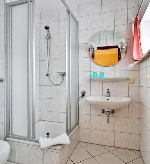 Номер Economy, & Pension Villa Camenz