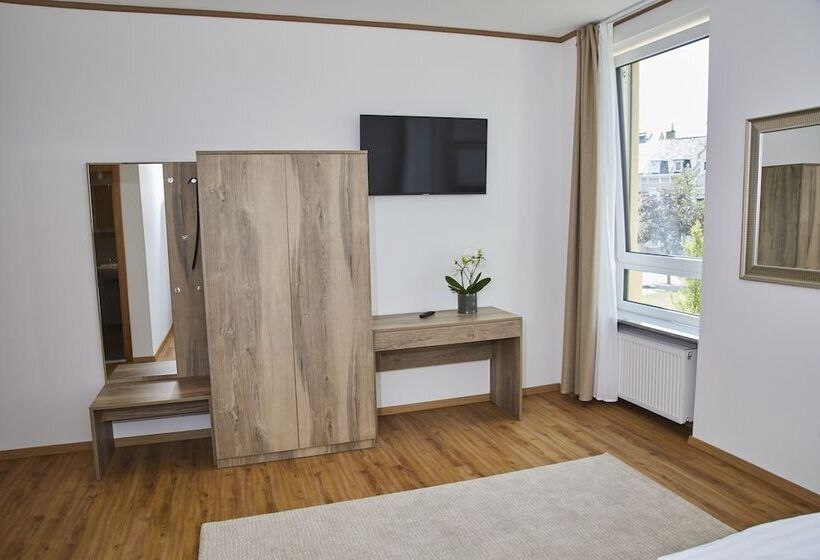 Номер Комфорт, Lothringer Hof
